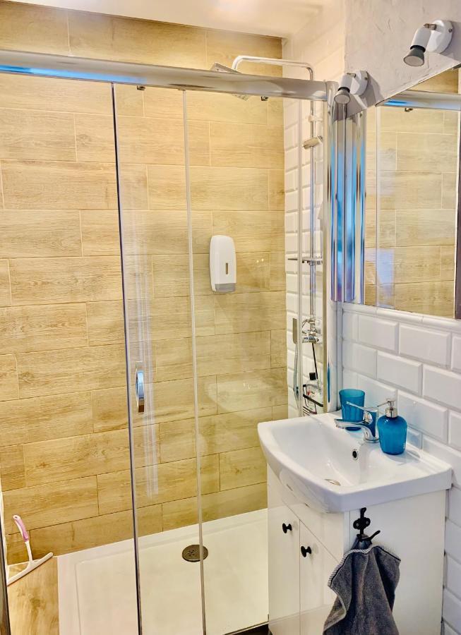 Bright 14Th Floor Central Home With Balcony & Views Warsawa Bagian luar foto