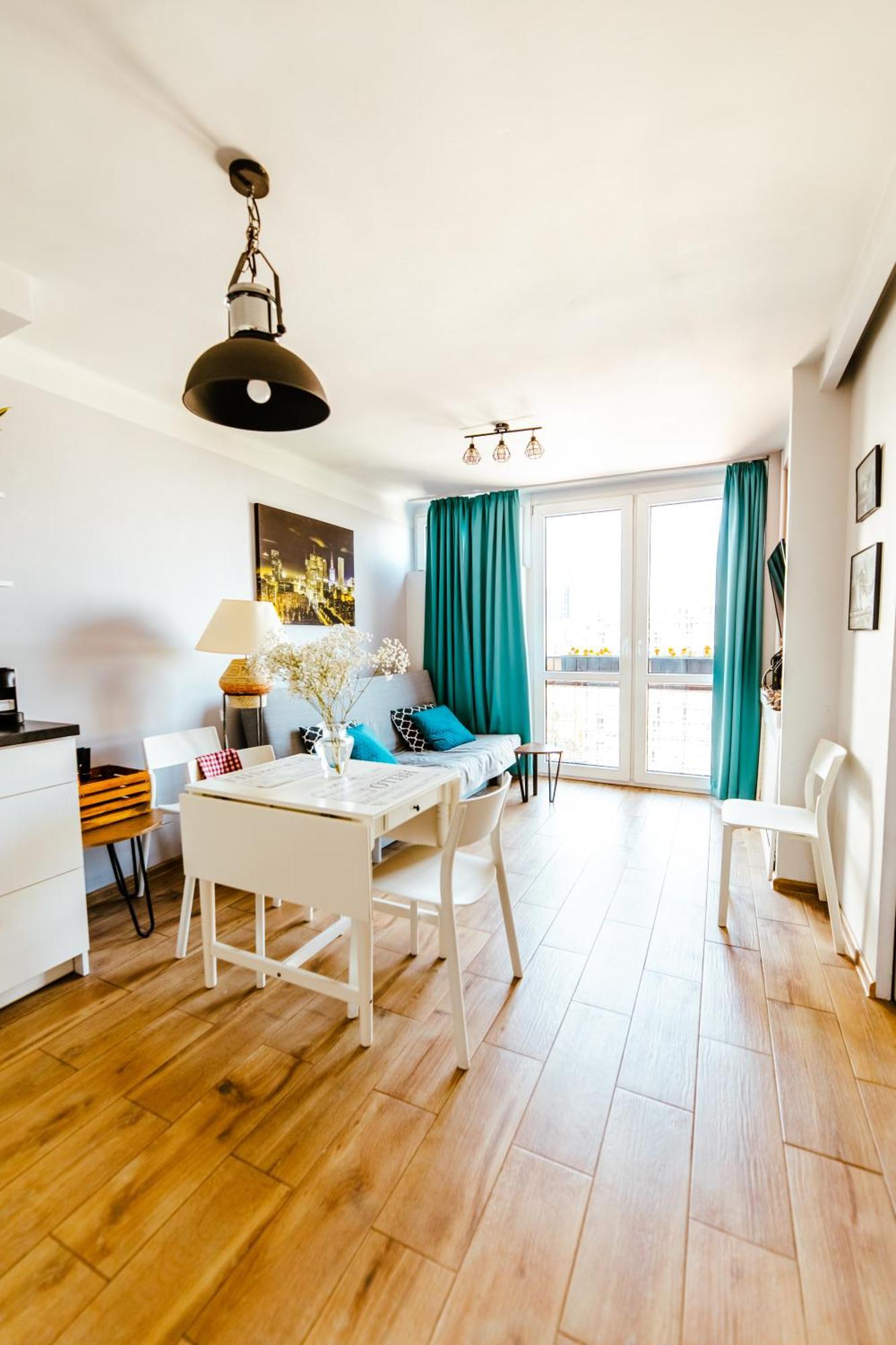 Bright 14Th Floor Central Home With Balcony & Views Warsawa Bagian luar foto