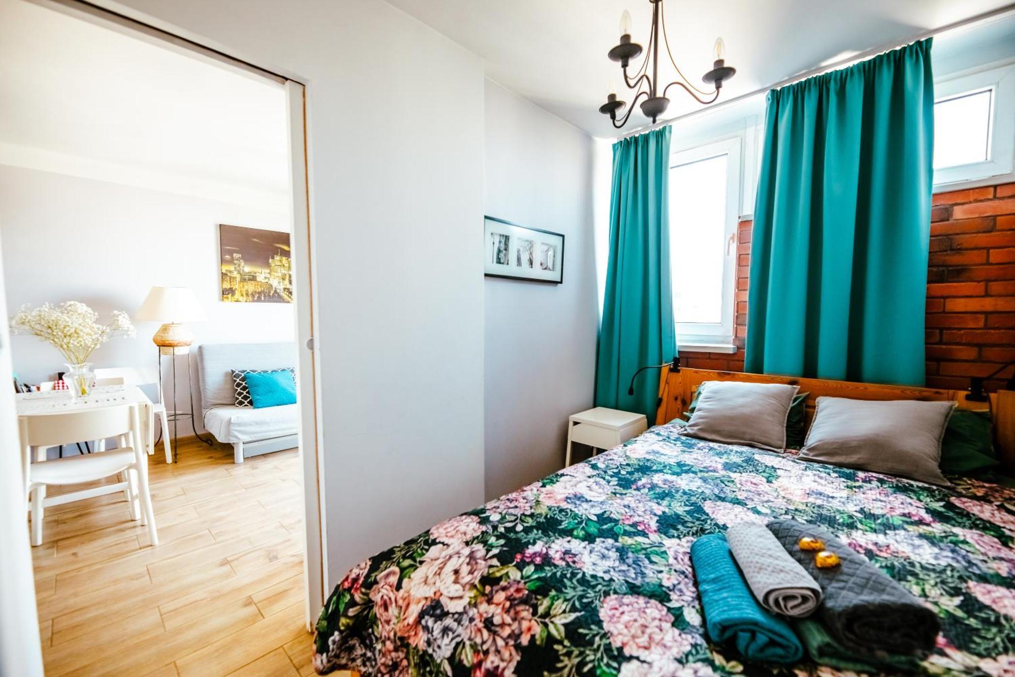 Bright 14Th Floor Central Home With Balcony & Views Warsawa Bagian luar foto